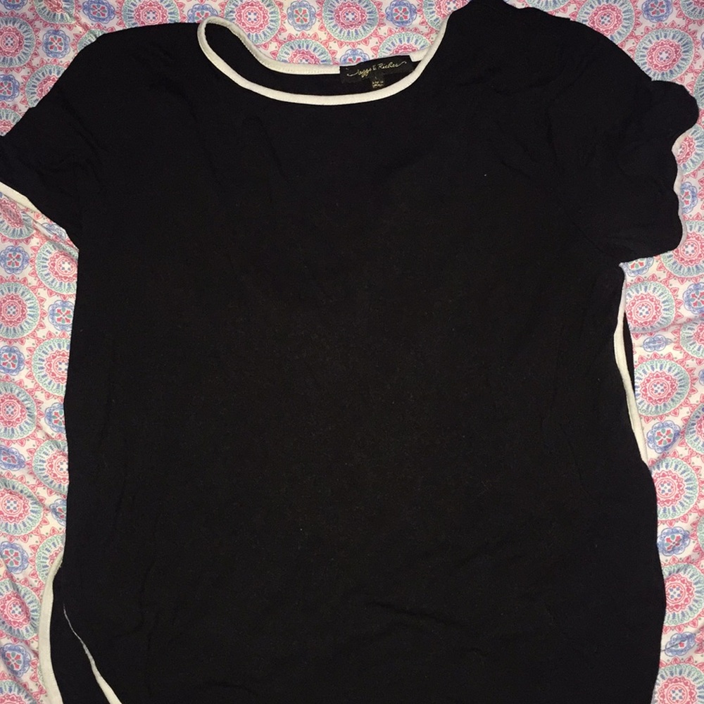 Black t-shirt